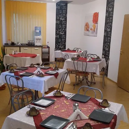 Guest house Pensiunea Riunione 3*